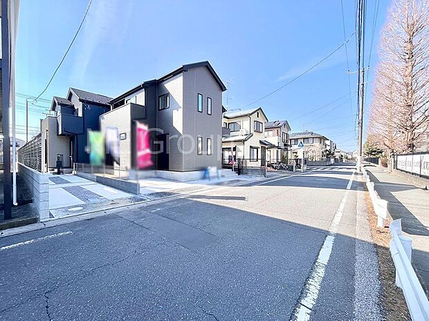 前面道路はきちんと整備されています