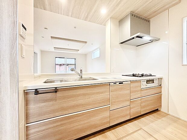 ゆとりあるキッチンではご家族と楽しくお料理ができます。