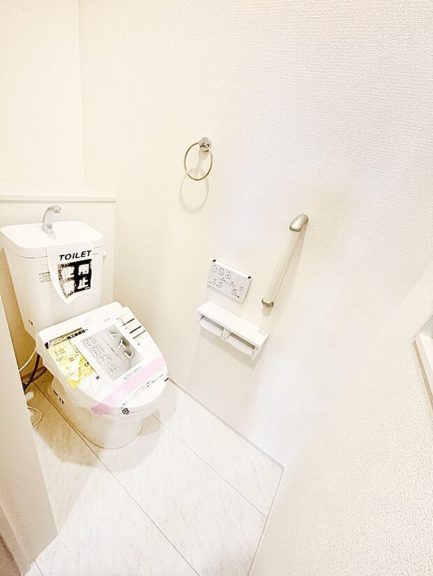 トイレは安心の2箇所!朝のバタバタも一安心です。