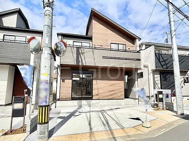 洗練された外観、上質な住空間が広がる室内は永く安心して過ごせる住居です。