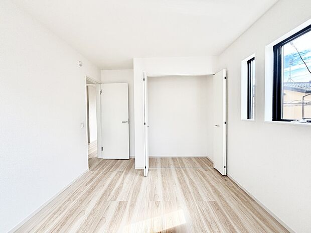 収納が充実しているので居住スペースを広々使えます