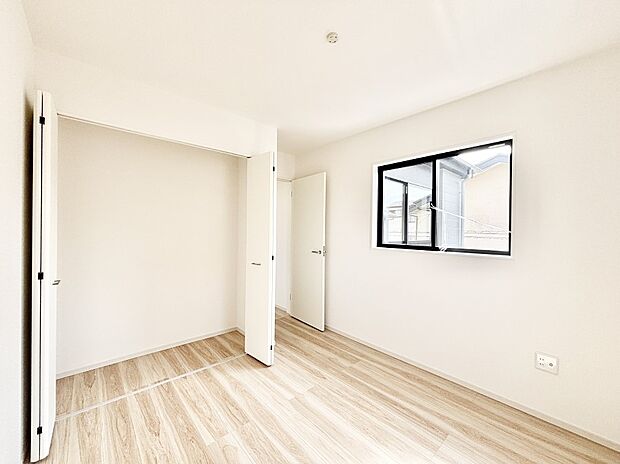 爽やかな日差しがお部屋全体を優しく包み込んでくれます
