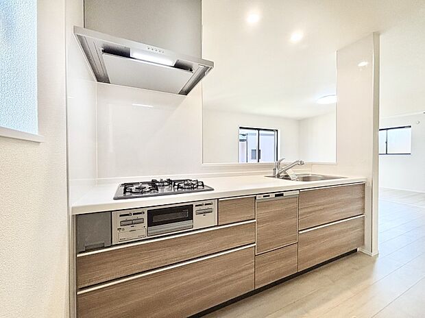 毎日使うキッチンだから、使いやすさ&お手入れのしやすさにこだわりました。