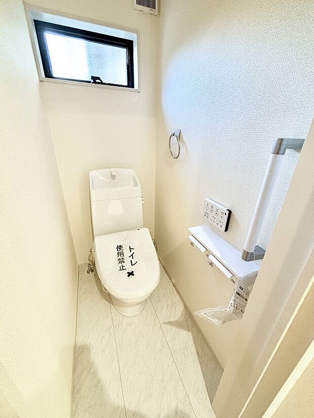 トイレは1階と2階それぞれに配置されていてとても便利です。 