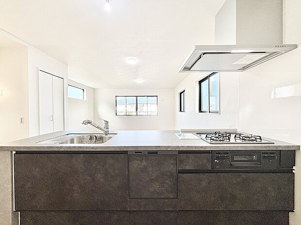 お料理を効率的に、楽しく！システムキッチン