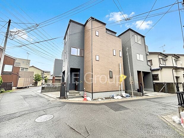 前面道路はきちんと整備されています