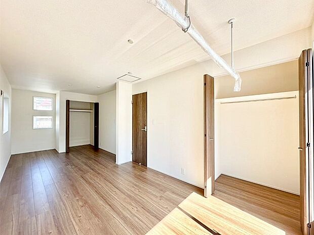 子供部屋にもおすすめな収納スペースたっぷりの居室