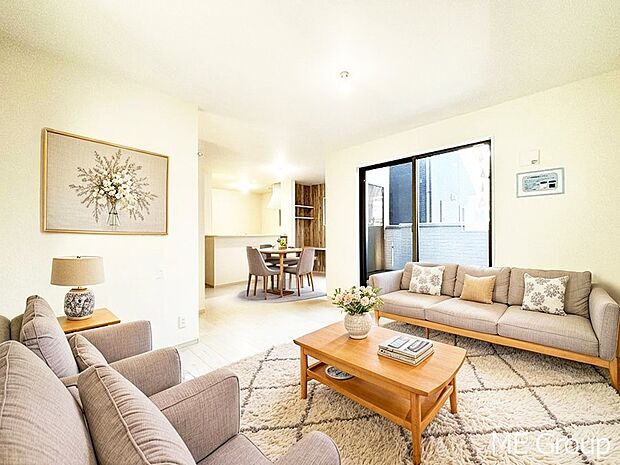 落ち着いた雰囲気のＬＤＫは家族みんなの快適空間※家具はCGです