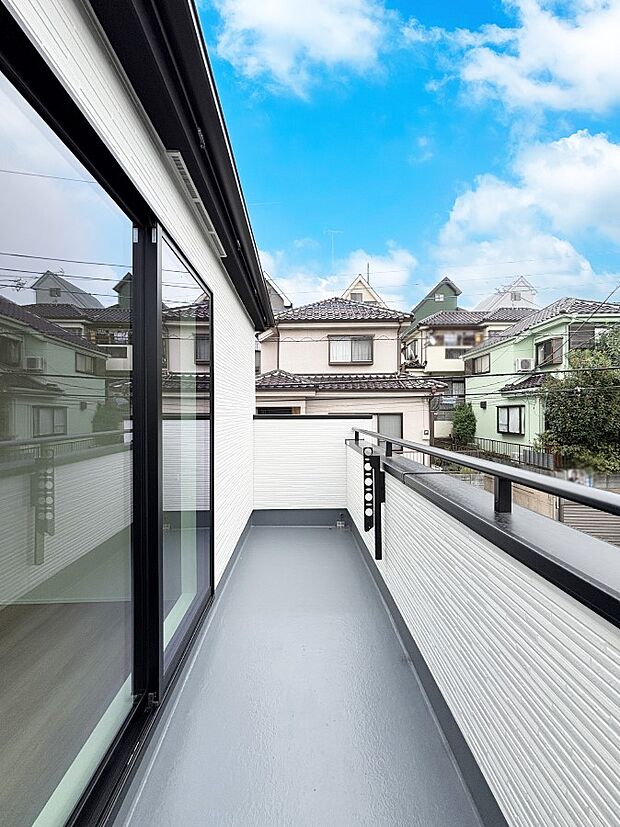 風通しの良いバルコニー