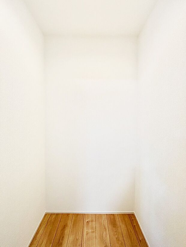 キッチンにはパントリー!食材のストック・日用品の収納など使い方はいろいろ