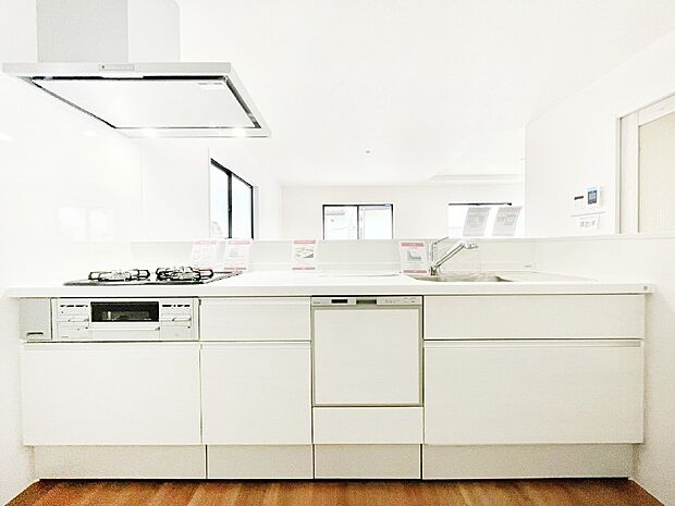 毎日使うキッチンだから、使いやすさ&お手入れのしやすさにこだわりました。