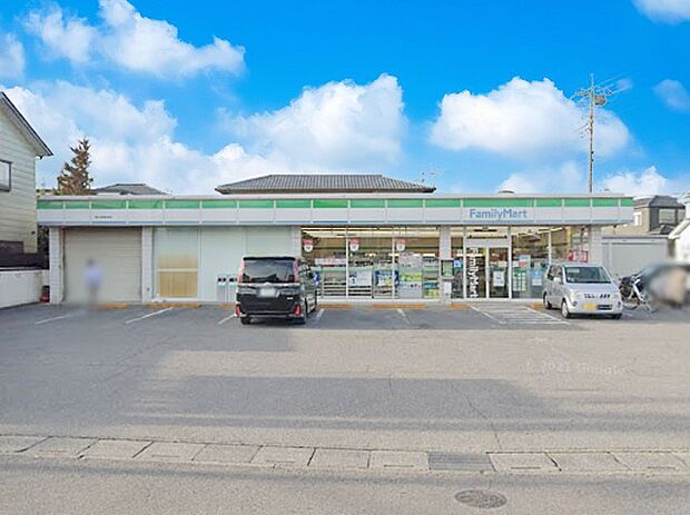 コンビニ 300m ファミリーマート春日部藤塚店