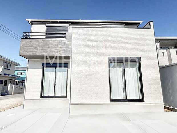 暮らしやすさと居心地の良さにこだわったシンプルで飽きのこないデザイン ！