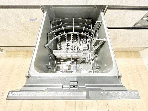 面倒なお片づけは食洗機にお任せ！家事の負担が減って、時間にも気持ちにもゆとりができます。