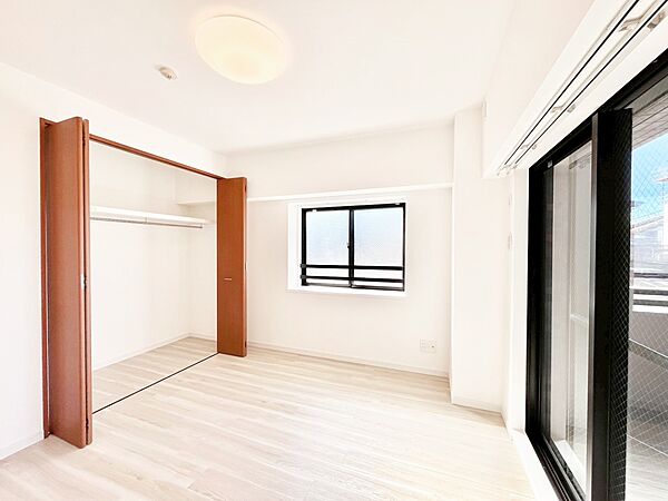 部屋ごとに設けた収納は住みやすさへのこだわり