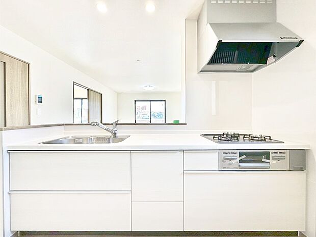 毎日使うキッチンだから、使いやすさ&お手入れのしやすさにこだわりました。