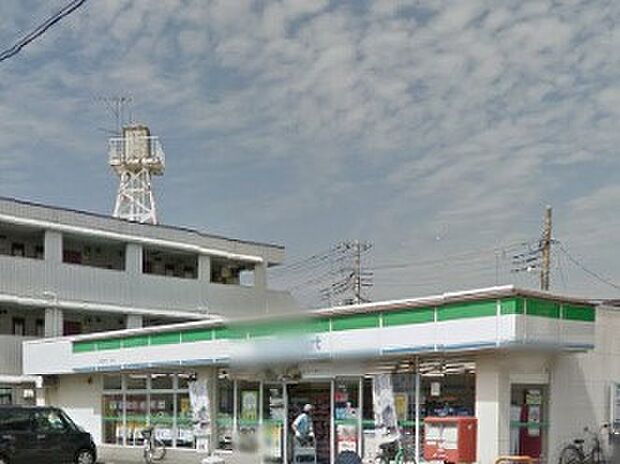 コンビニ 412m ファミリーマート 川越旭町二丁目店