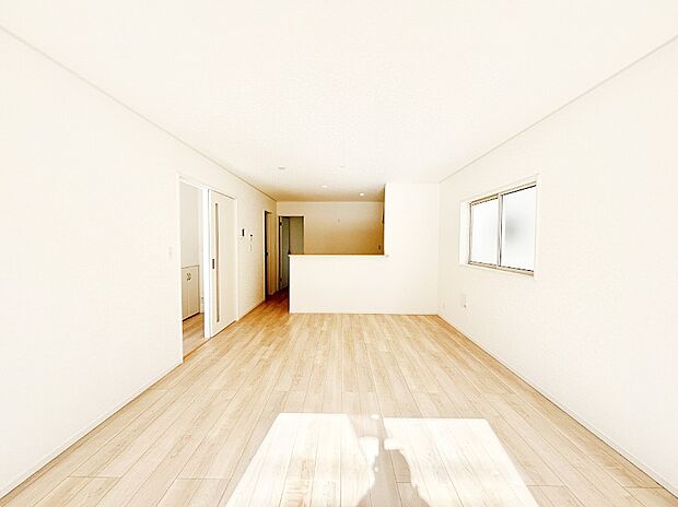 ご家族が自然と集まり、賑やかな笑い声で包まれる憩いの空間になりそうですね!