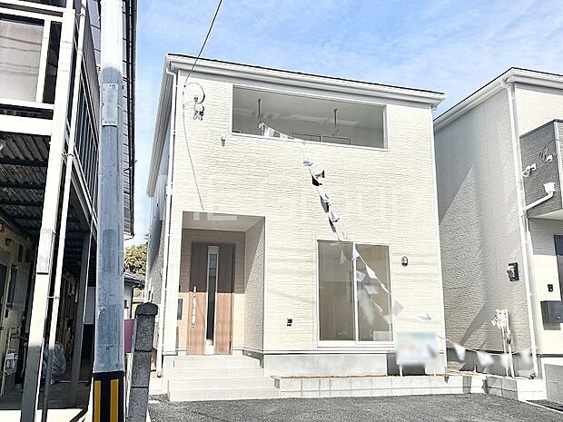 溢れる陽光でご家族の笑顔も輝く