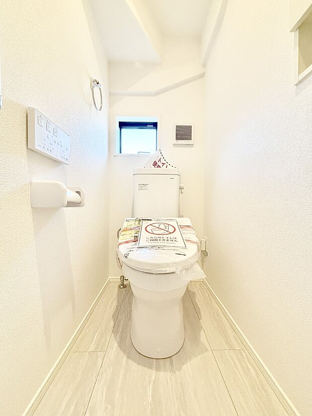 トイレは安心の2箇所!朝のバタバタも一安心です。