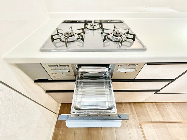 三口ガスコンロでお料理が一気にはかどりそう。