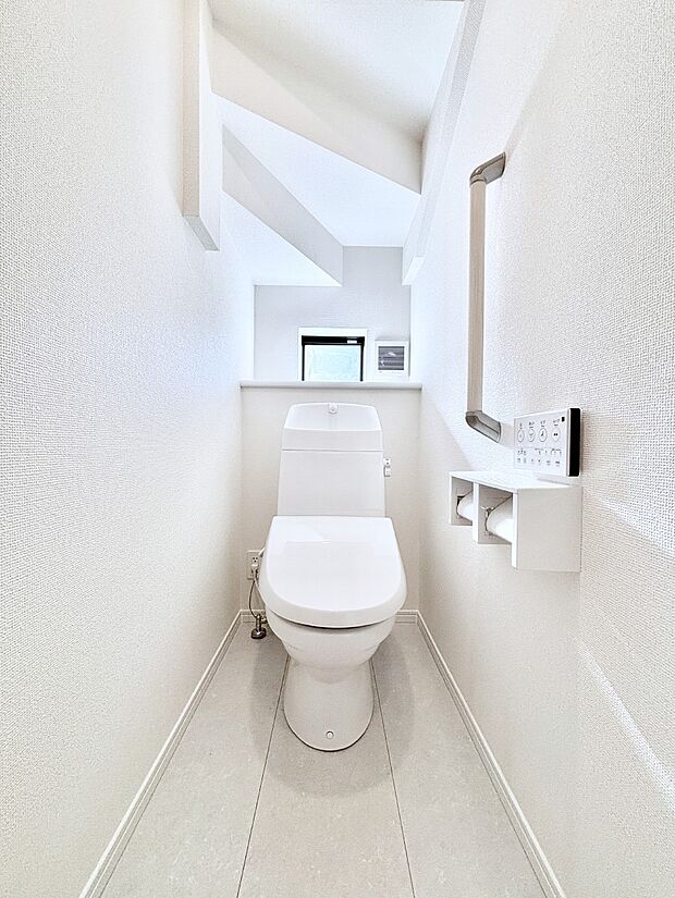 トイレは1階と2階それぞれに配置されていてとても便利です。