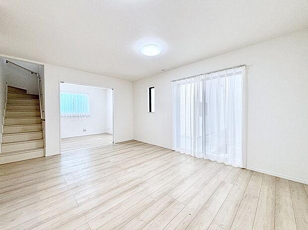 リビング階段、毎日大切な家族とコミュニケーションがとれる家族思いの間取り