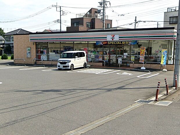 コンビニ 400m セブン-イレブン 越谷相模町2丁目店