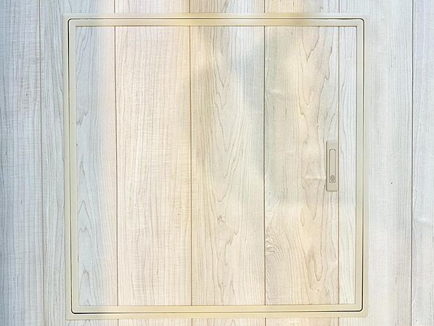 床下収納付き!日用品・非常用品の収納にも大活躍。