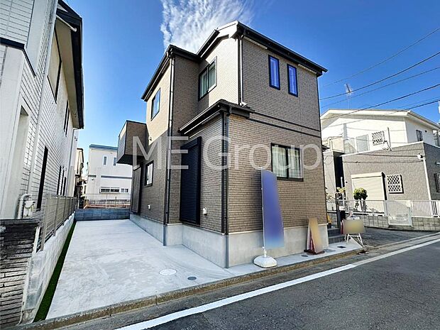 溢れる陽光でご家族の笑顔も輝く