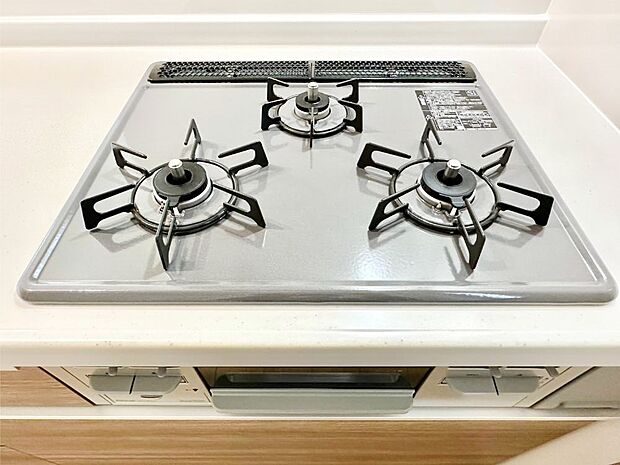 三口ガスコンロでお料理が一気にはかどりそう。