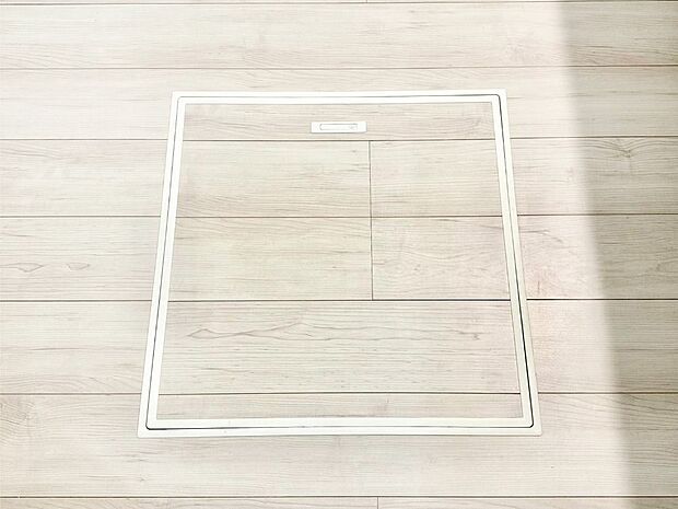 床下収納付き!日用品・非常用品の収納にも大活躍。