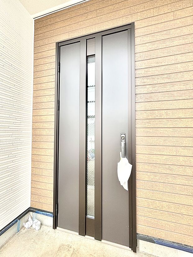 大切な家族、来客を出迎える玄関。