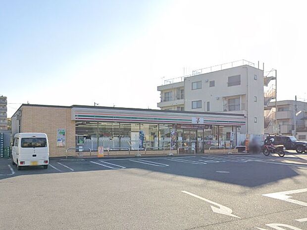コンビニ 340m セブン-イレブンさいたま山崎店