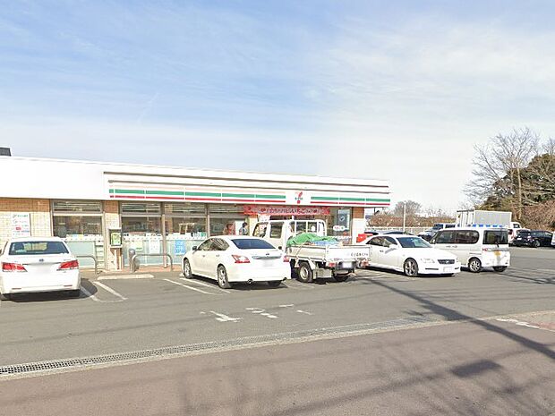 コンビニ 700m セブン-イレブン 流山青田店
