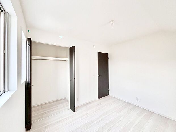 爽やかな日差しがお部屋全体を優しく包み込んでくれます