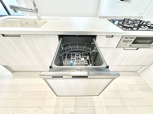 面倒なお片づけは食洗機にお任せ!家事の負担が減って、時間にも気持ちにもゆとりができます。