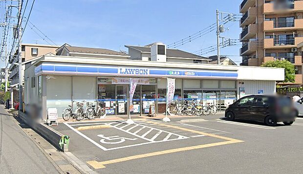 コンビニ 238m ローソン さいたま堀崎店