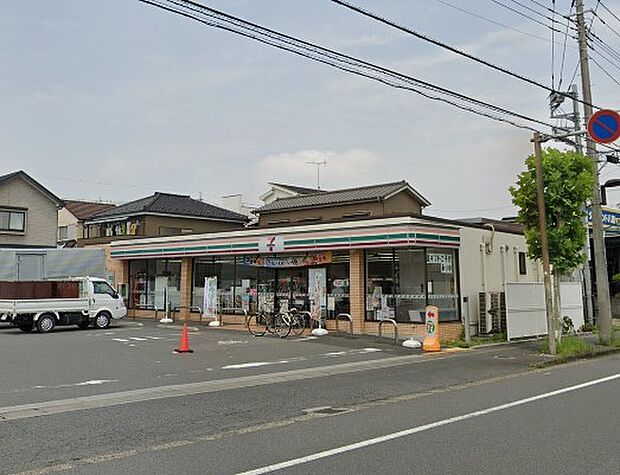 コンビニ 500m セブン-イレブン 八潮新町店