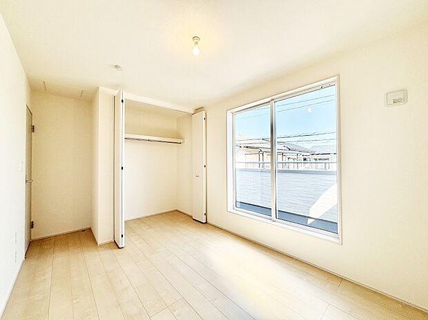 収納が充実しているので居住スペースを広々使えます