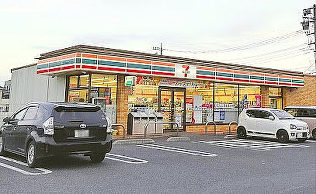 コンビニ 300m セブン-イレブン 春日部大沼7丁目店