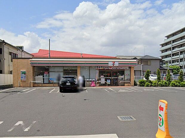 コンビニ 300m セブン-イレブン蕨中央2丁目店