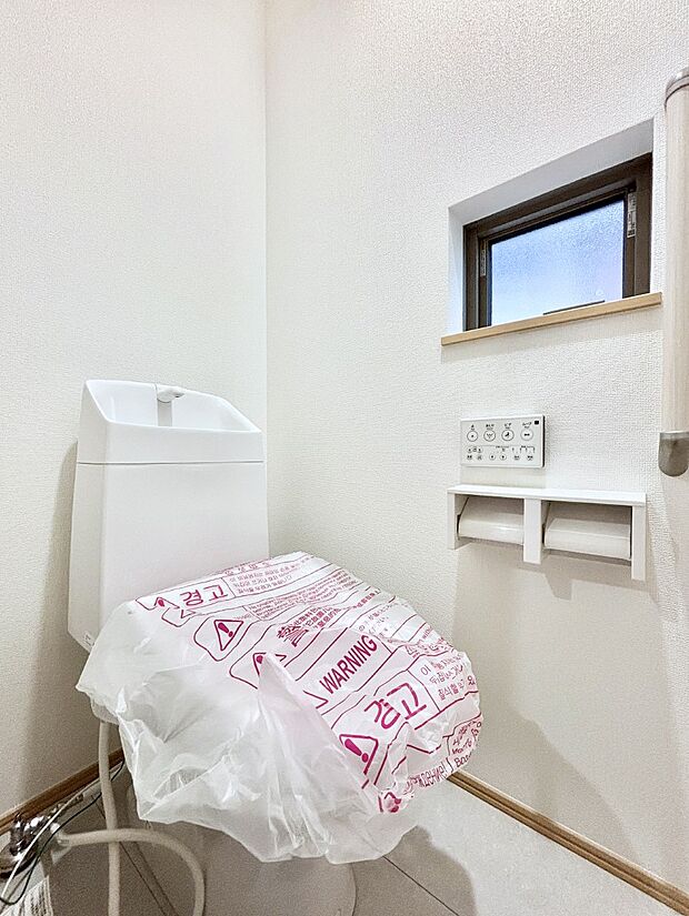 トイレは1階と2階それぞれに配置されていてとても便利です。