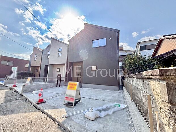 前面道路はきちんと整備されています