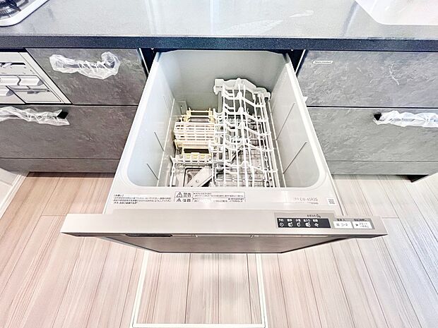 面倒なお片づけは食洗機にお任せ!家事の負担が減って、時間にも気持ちにもゆとりができます。