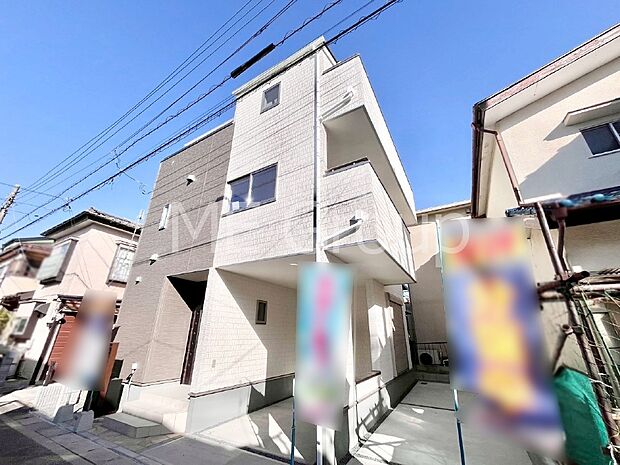 上質感あふれる外観デザイン。魅力の住まいを実現。