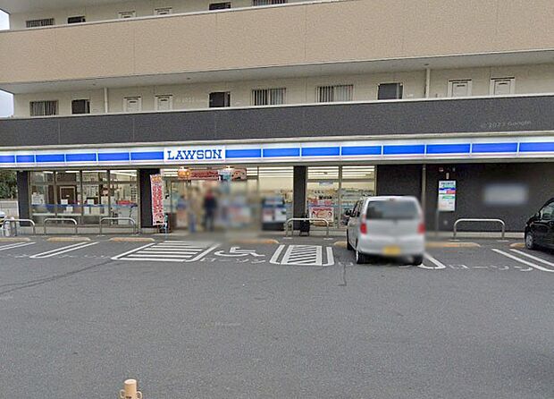 コンビニ 300m ローソン さいたま桜道場一丁目店