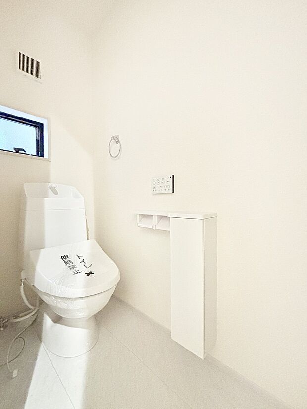 トイレは安心の2箇所!朝のバタバタも一安心です。