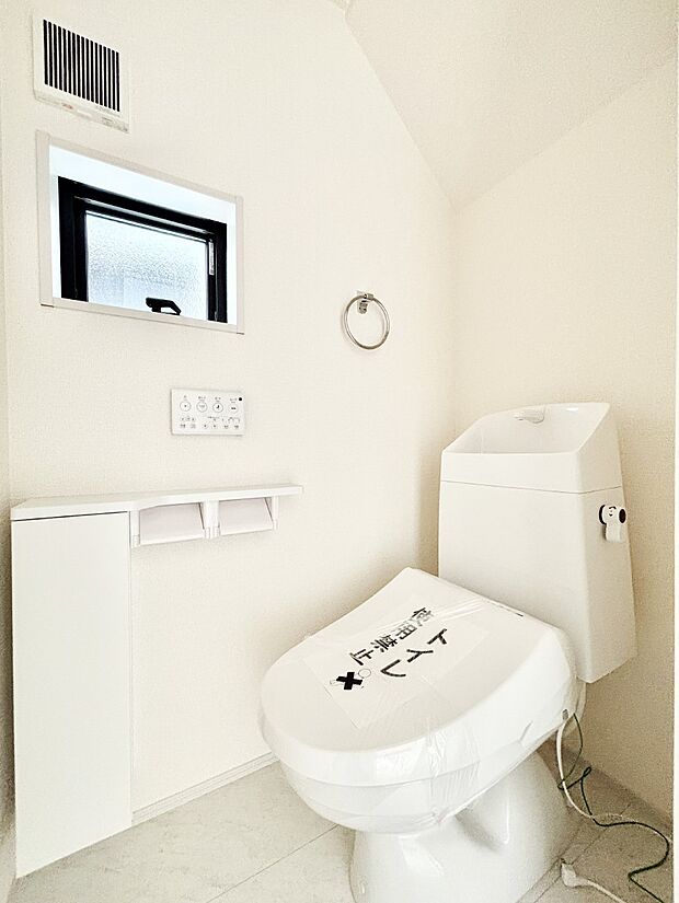 トイレは安心の2箇所!朝のバタバタも一安心です。