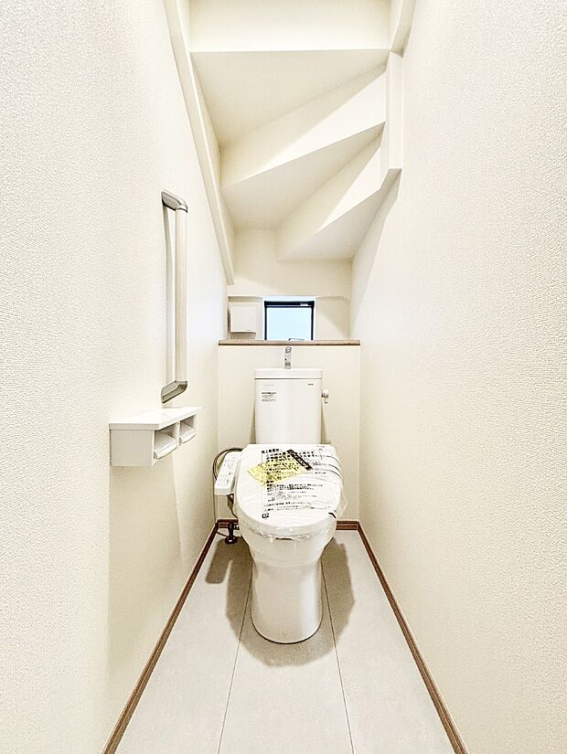 トイレは温水洗浄機能付き